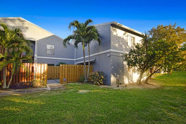The Crossings Of Boynton Beach, 30 Crossings Cir #B, Boynton Beach, Florida 33435, image 1