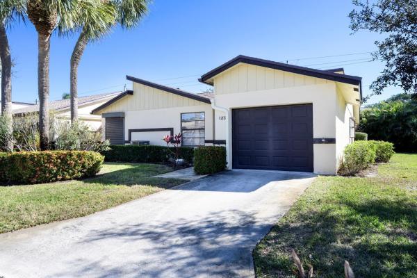Ridgepointe Woods Villas, 12 Ridge Pointe Dr #D, Boynton Beach, Florida 33435, image 1