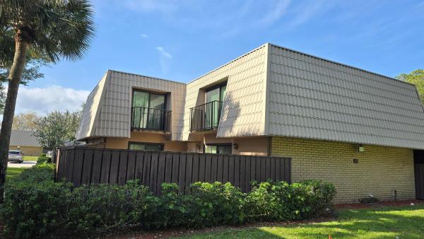 Village Of Sandalwood Lakes South, 5143 51st Way, West Palm Beach, Florida 33409, image 1