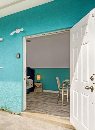 Hollywood South Side, 1626 Fletcher St #1-4, Hollywood, Florida 33020, image 2