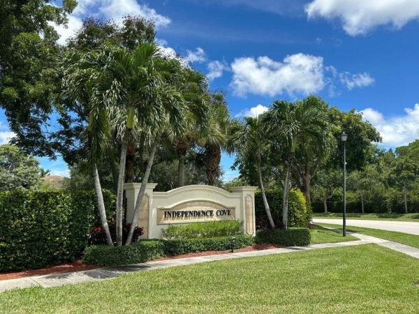 Independence Cove, 800 Imperial Lake Rd, West Palm Beach, Florida 33413, image 1
