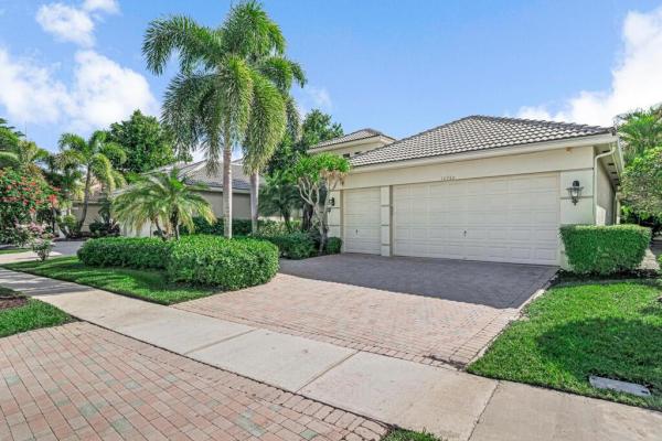 Manchester Lakes Estates At Wycliffe, 10760 Northgreen Dr, Lake Worth Beach, Florida 33449, image 1