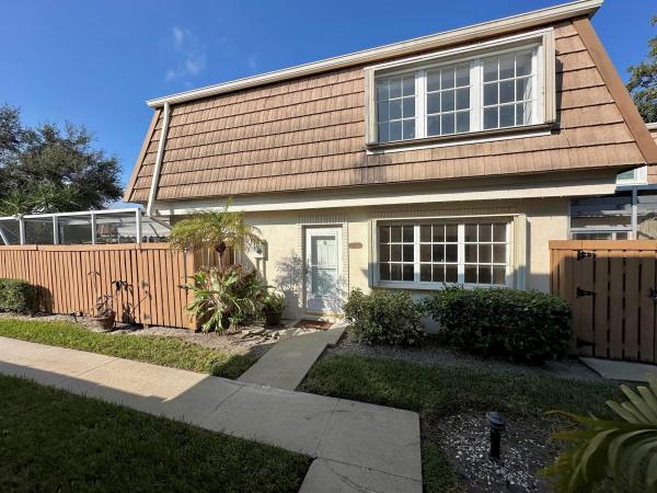 Winchester Courts, 11677 Ficus St #B, Palm Beach Gardens, Florida 33410, image 1