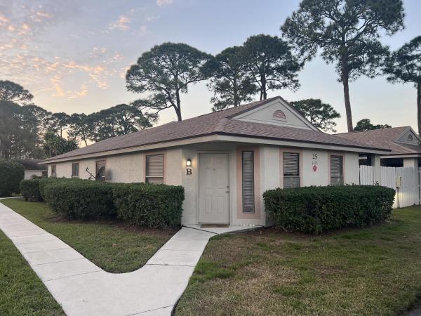 Surrey Woods, 2825 Stoneway Ln #B, Fort Pierce, Florida 34982, image 1