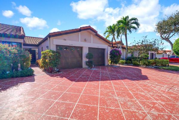 Huntington Pointe, 6140 Kings Gate Cir, Delray Beach, Florida 33484, image 1