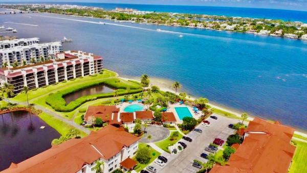 Half Moon Bay, 106 Half Moon Cir #B1, Hypoluxo, Florida 33462, image 1