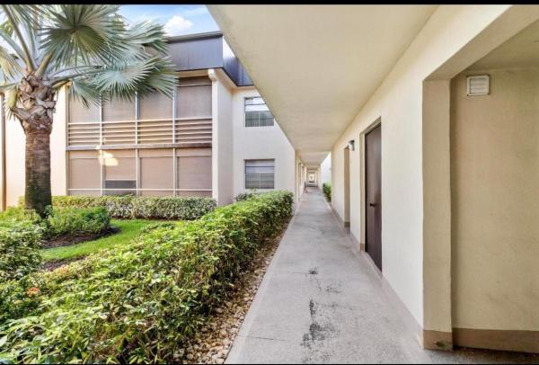 Capri At Kings Point, 69 Capri B, Delray Beach, Florida 33484, image 3