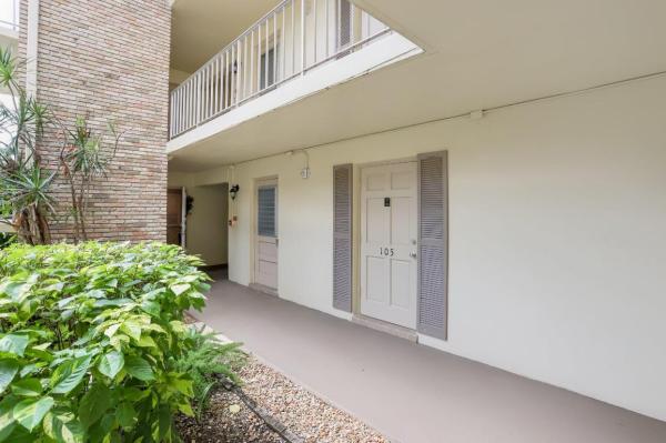 Tamberlane, 5500 Tamberlane Cir #105, Palm Beach Gardens, Florida 33418, image 2