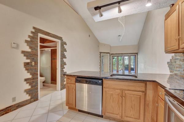 Fairway Village, 6355 Toulon Dr, Boca Raton, Florida 33433, image 2