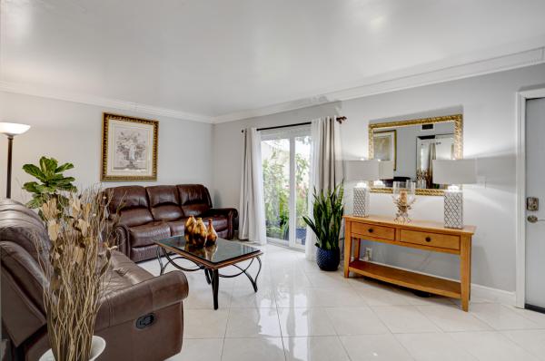 Townhomes Of Oriole, 1455 NW 80th Ave #D, Margate, Florida 33063, image 2
