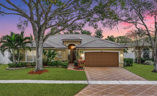 Las Colinas Village, 6790 Las Colinas Ln, Lake Worth Beach, Florida 33463, image 1