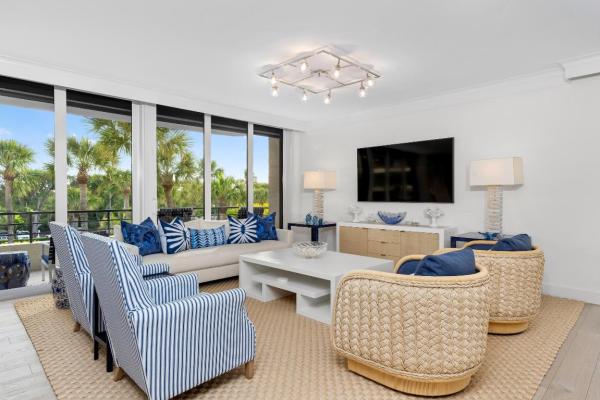 Leverett House East, 120 Sunset Ave, Palm Beach, Florida 33480, image 2