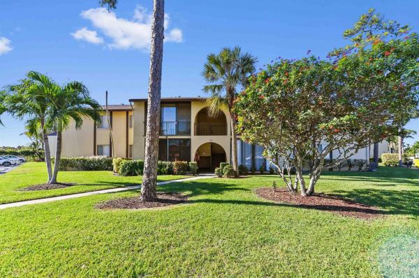 Pine Ridge 3, 303 Pine Ridge Cir #D-2, Greenacres, Florida 33463, image 1