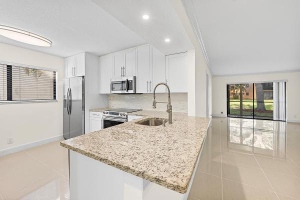 Pembridge At Lakes Of Delray, 15450 Pembridge Ave #174, Delray Beach, Florida 33484, image 1