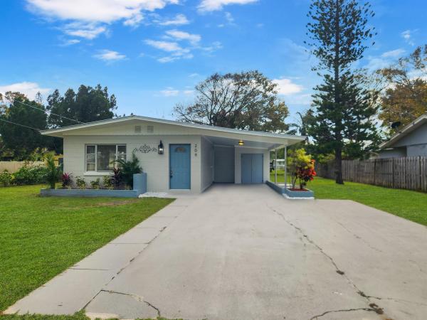 Southern View, 209 Garden Ave, Fort Pierce, Florida 34982, image 1
