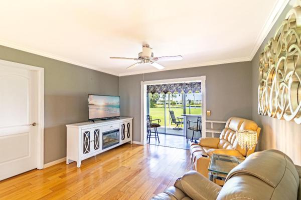 Leisureville Lake, 1802 Ocean Dr #109, Boynton Beach, Florida 33426, image 1