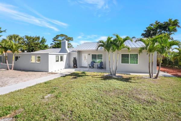 Floral Park, 6604 Eastview Dr, Lake Worth Beach, Florida 33462, image 1