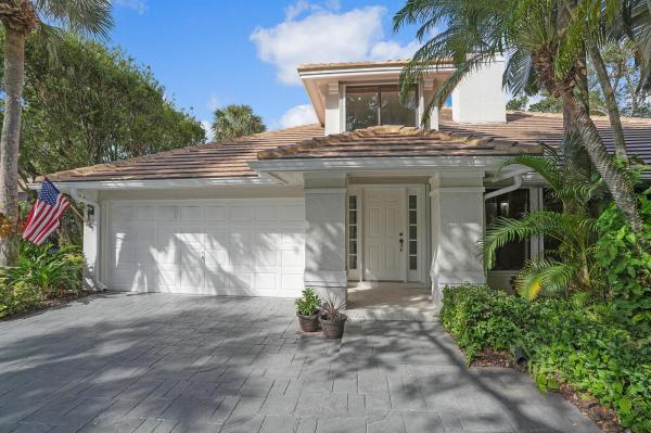 Coral Cove At Oak Harbour, 454 Coral Cove Dr, Juno Beach, Florida 33408, image 1