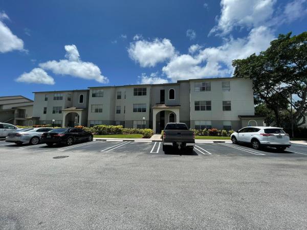 Ponte Verde At Palm Beach Lakes, 1401 Village Blvd #136, West Palm Beach, Florida 33409, image 1
