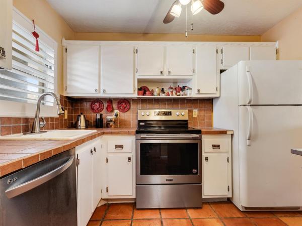 Jamestown, 1638 Embassy Dr #112, West Palm Beach, Florida 33401, image 1