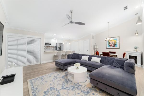 Sun Terrace At The Oaks, 7101 Geminata Oak Ct, Palm Beach Gardens, Florida 33410, image 1