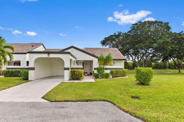 The Landings At Aberdeen, 5650 Parkwalk Cir, Boynton Beach, Florida 33472, image 1