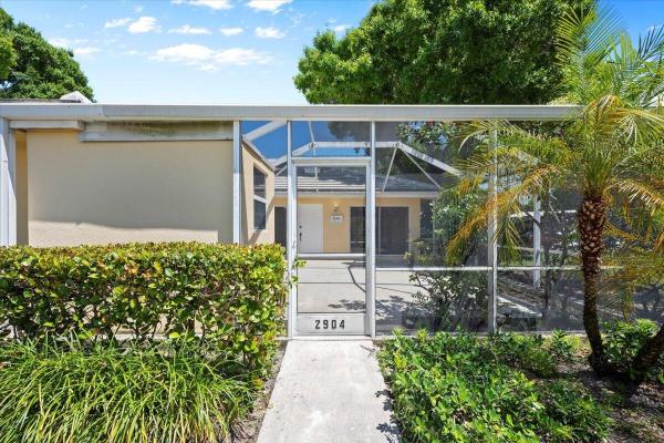 Sun Terrace At Lake Catherine, 2904 Lakemont Ct, Palm Beach Gardens, Florida 33403, image 1