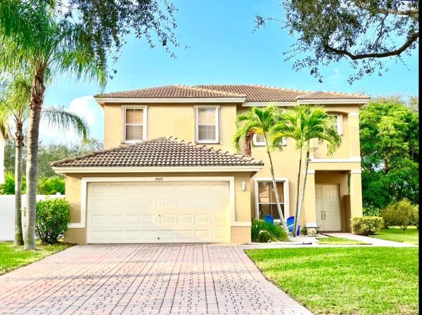 Superior At Lakes Of Laguna, 5012 Victoria Cir, West Palm Beach, Florida 33409, image 1