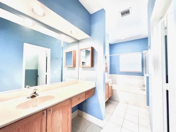 Superior At Lakes Of Laguna, 5012 Victoria Cir, West Palm Beach, Florida 33409, image 2
