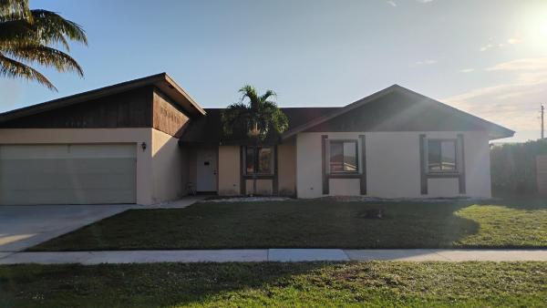 Springhill, 5139 Woodstone Cir, Lake Worth Beach, Florida 33463, image 1