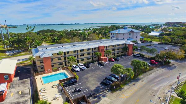 Indian River Place, 701 N Indian River Dr #107, Fort Pierce, Florida 34950, image 1