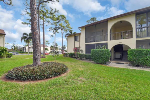 Pine Ridge South 3, 325 Knotty Pine Cir #C-1, Greenacres, Florida 33463, image 1