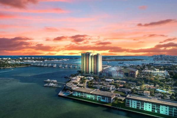 Wilshire East, 400 Wilma Cir #201, Riviera Beach, Florida 33404, image 1