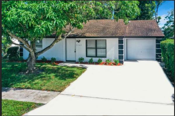Lantana Homes, 5763 Ellis Hollow Rd E, Lake Worth, Florida 33463, image 1