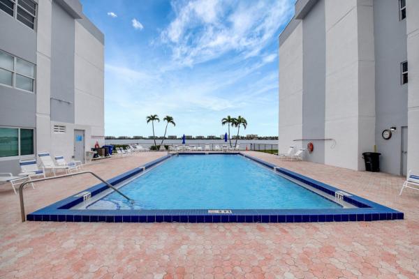 1502 S Lakeside Dr #116, Lake Worth Beach, Florida 33460, image 1