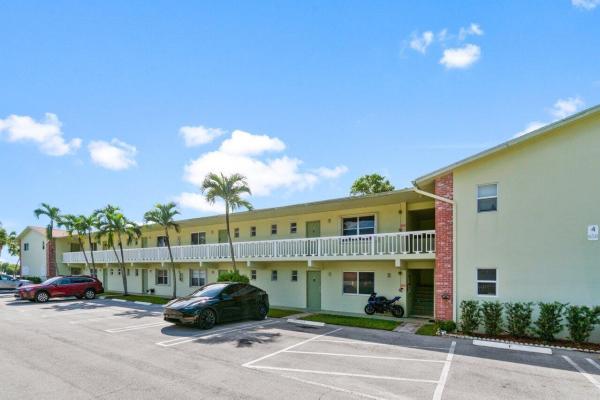 Harbour Hall, 658 NE 6th Ct #E, Boynton Beach, Florida 33435, image 1
