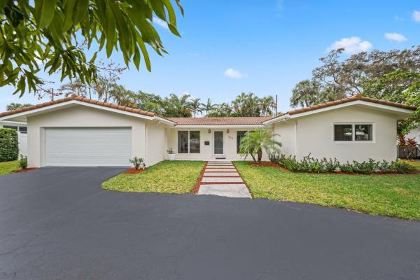 Royal Oaks Hills, 700 W Camino Real, Boca Raton, Florida 33486, image 1