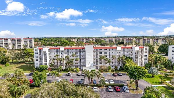 Poinciana Place 3, 3593 Birdie Dr #506, Lake Worth Beach, Florida 33467, image 1