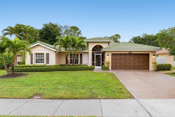 Cypress Woods, 8611 Cypress Springs Rd, Lake Worth Beach, Florida 33467, image 1