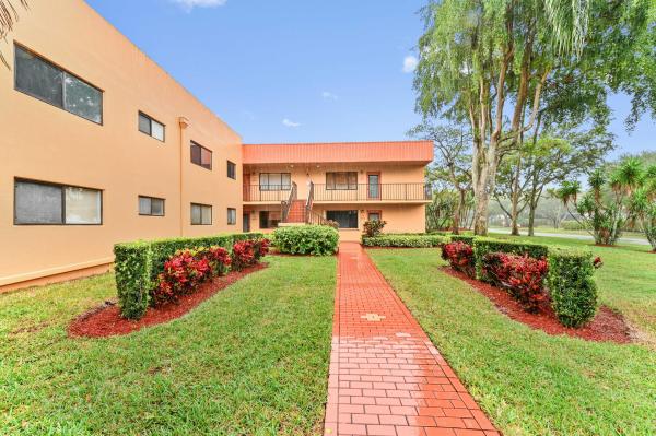 Pembridge At Lakes Of Delray, 15216 Lakes Of Delray Blvd #145, Delray Beach, Florida 33484, image 1