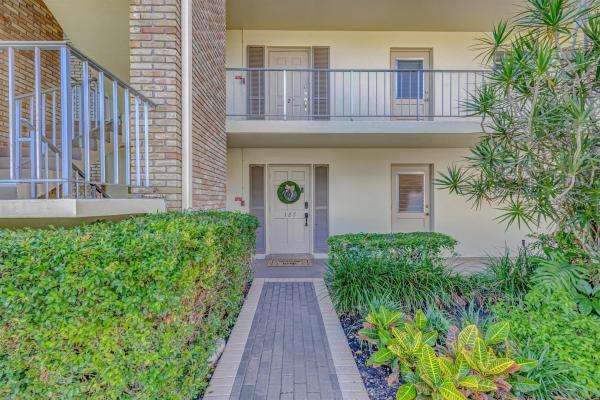 Tamberlane, 5560 Tamberlane Cir #127, Palm Beach Gardens, Florida 33418, image 1