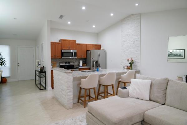 Boynton Lakes 3, 28 Walcott Dr, Boynton Beach, Florida 33426, image 1