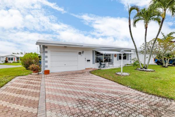 Leisureville, 521 NW 26th St, Pompano Beach, Florida 33064, image 1