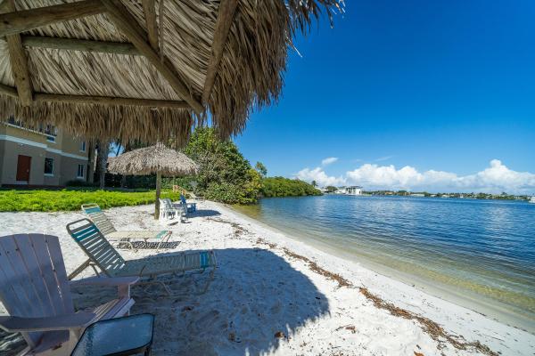 Hypoluxo's Mariner's Cay, 400 Scotia Dr #104, Hypoluxo, Florida 33462, image 1