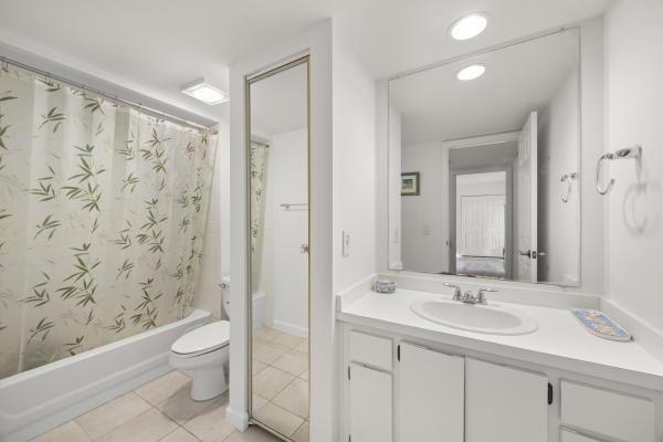 Sandalwood Estates, 220 2nd Ct, Palm Beach Gardens, Florida 33410, image 2