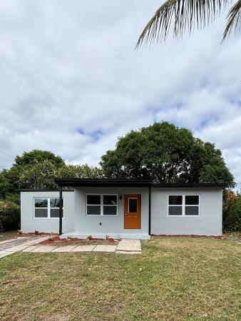 San Castle, 571 Oleander Rd, Lake Worth Beach, Florida 33462, image 1