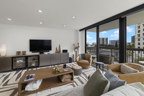 Voyager, 2900 NE 14th St #615, Pompano Beach, Florida 33062, image 1