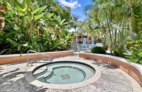 Bahia At Delray, 1345 Crystal Way #M, Delray Beach, Florida 33444, image 2