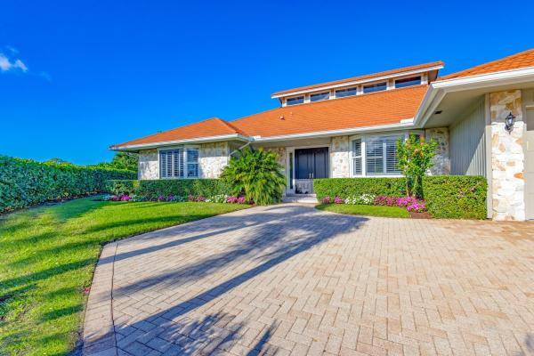 Eastpointe Country Club, 6249 Woodcutter Ct, Palm Beach Gardens, Florida 33418, image 1