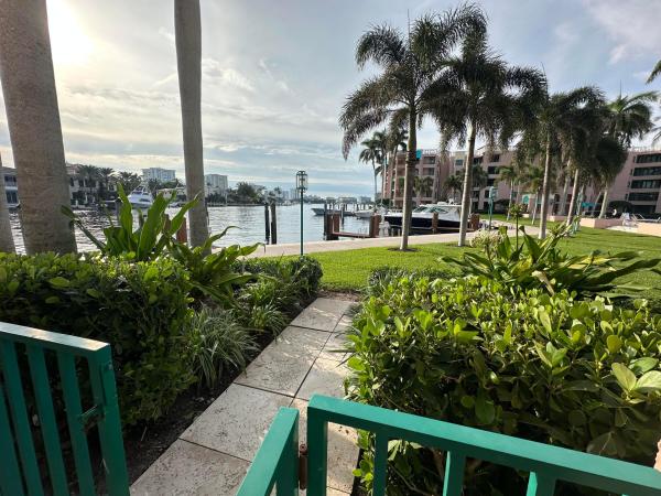 Mizner Court, 100 SE 5th Ave #101, Boca Raton, Florida 33432, image 3